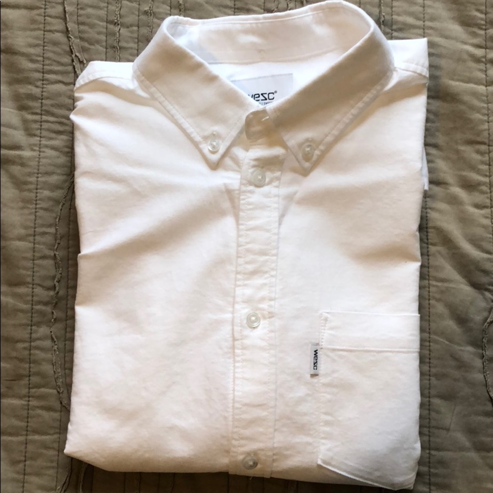 WEZC white button up short sleeve shirt - small
